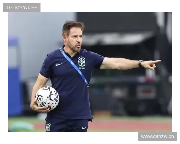 基恩遭拉蒙压制点球稳健表现佳 基恩遭拉蒙压制点球稳健表现佳